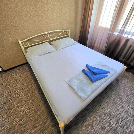 דנייפרופטרובסק Квартира В Центрі Драгоманова 64,Поряд Центр Міста, Поля,Шпиталь, Швидка На Антоновича, 16Лікарня מראה חיצוני תמונה